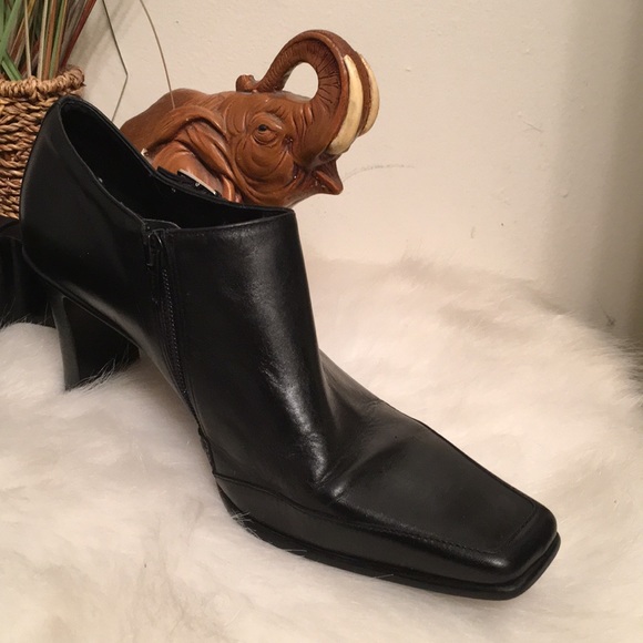 Nicole Black Leather Ankle Boots - Picture 6 of 8